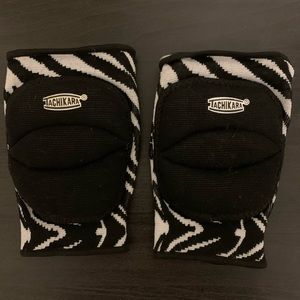 Tachikara Zebra Print Knee Pads